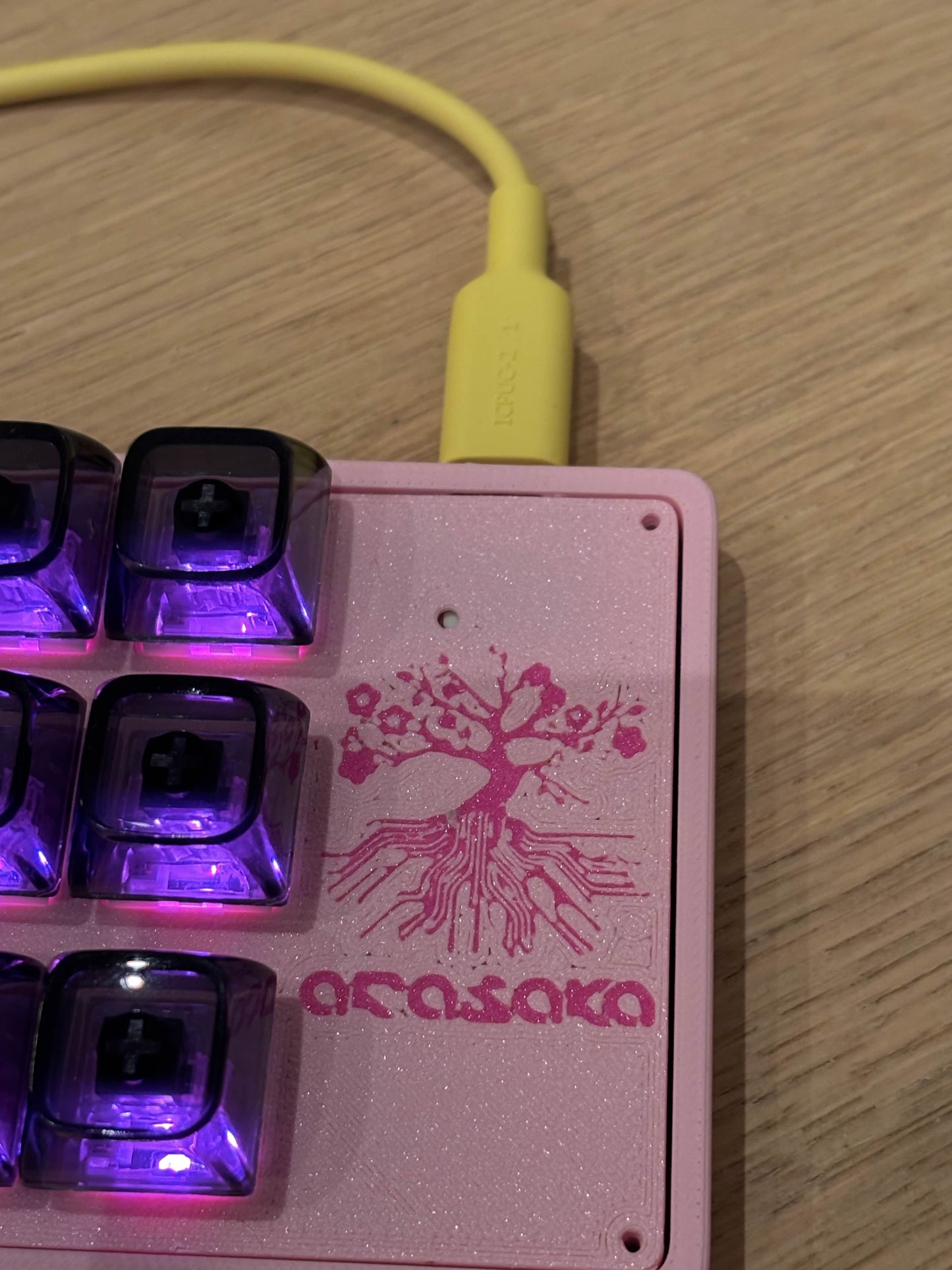 Makrokeyboard Arasaka pink Tatzucon edition Pre Sale